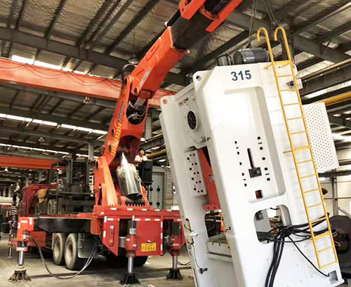 渔薪镇附近随车吊出租，轻松解决运输难题